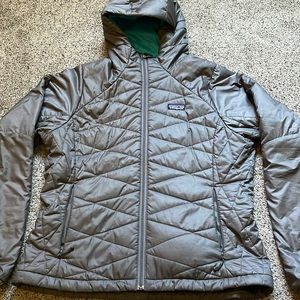 Patagonia primaloft jacket hooded